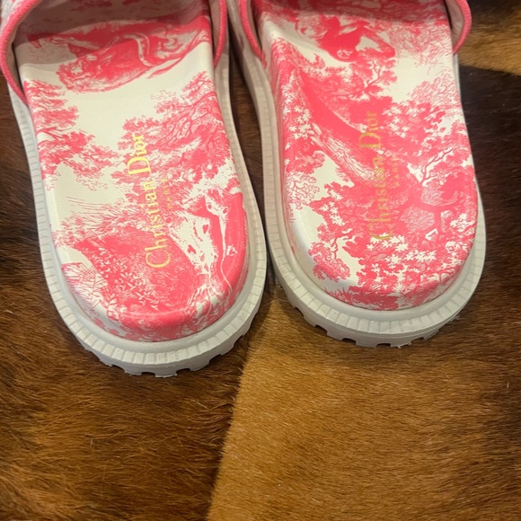 Christian Dior DWay Platfrom Slides - Hot Pink - Picture 6 of 8